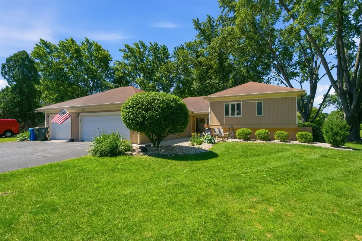 22 Plum Court, Sleepy Hollow, IL 60118 - #1