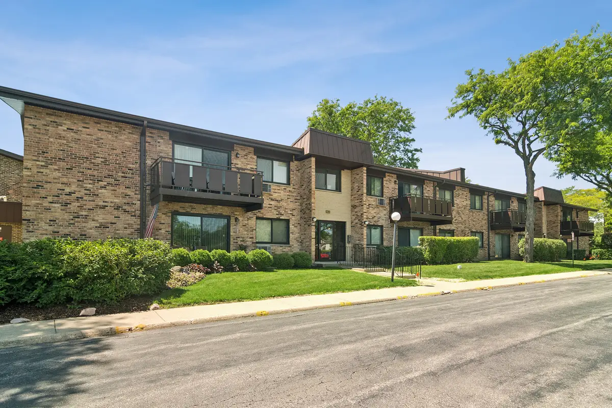 2642 N Windsor Drive #103, Arlington Heights, IL 60004 - #1