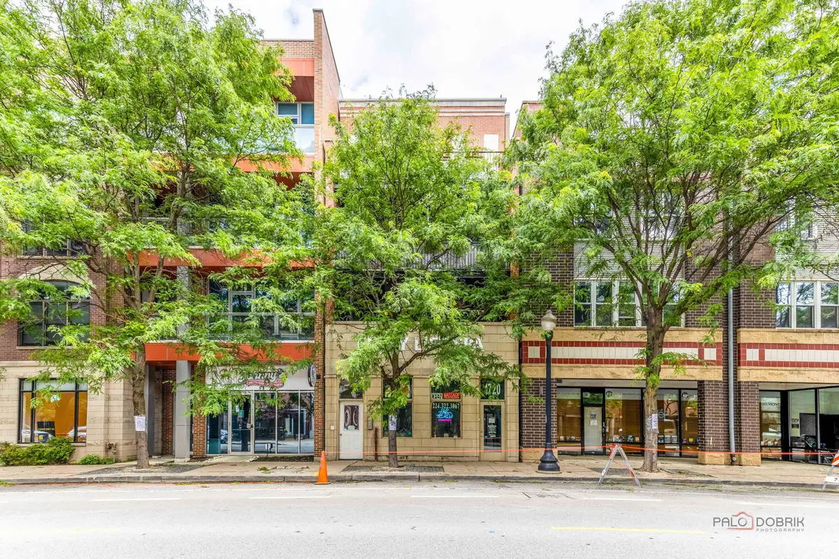 1720 W Belmont Avenue #2, Chicago, IL 60657 - #1