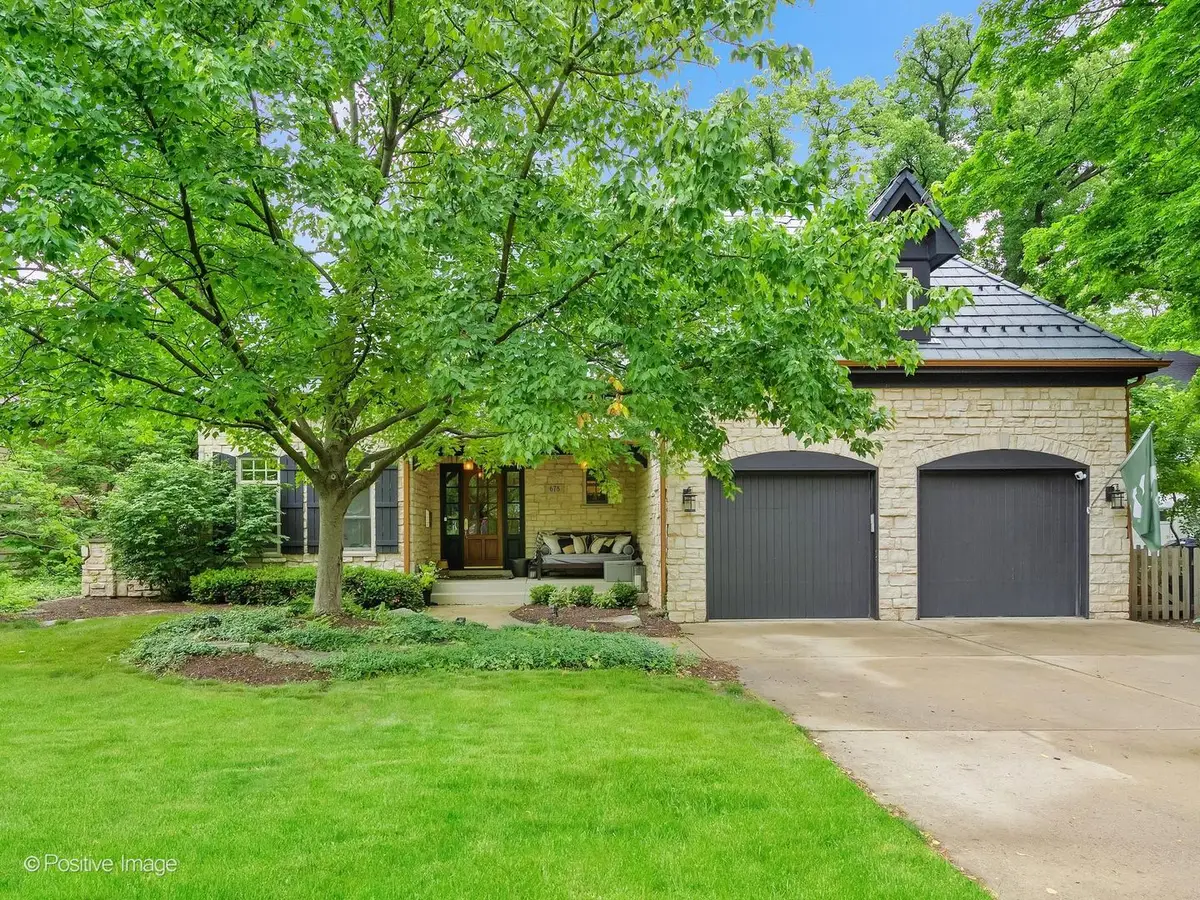 678 Oak Street, Glen Ellyn, IL 60137 - #1