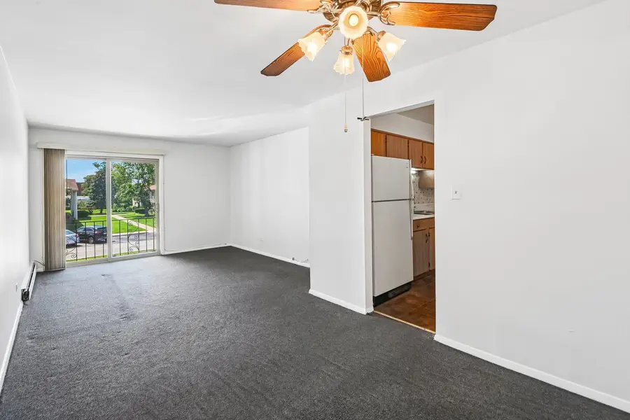 8997 Kennedy Drive #2E, Des Plaines, IL 60016 - #2