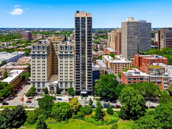 2314 N Lincoln Park West #9N, Chicago, IL 60614