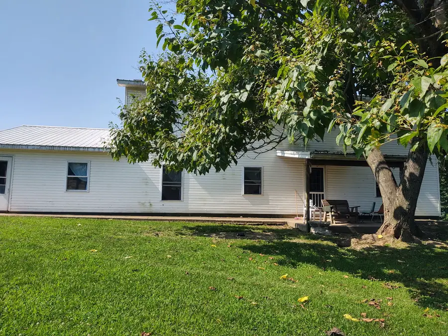 425 King Hill Lane, Vienna, IL 62995 - #2