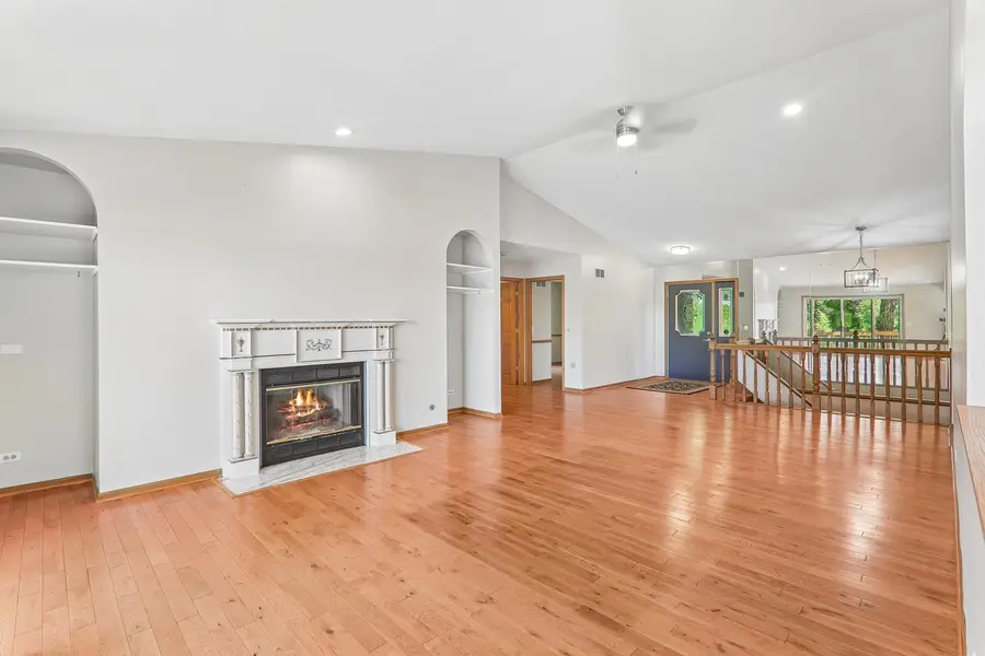 200 N Shore Drive, Oakwood Hills, IL 60013 - #3
