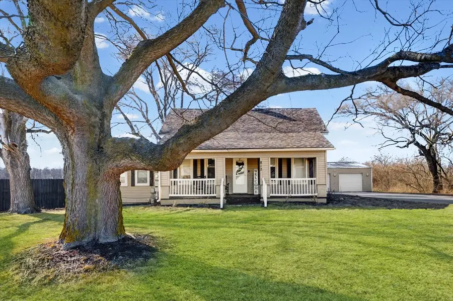 812 Brewer Road, Danville, IL 61834 - #2