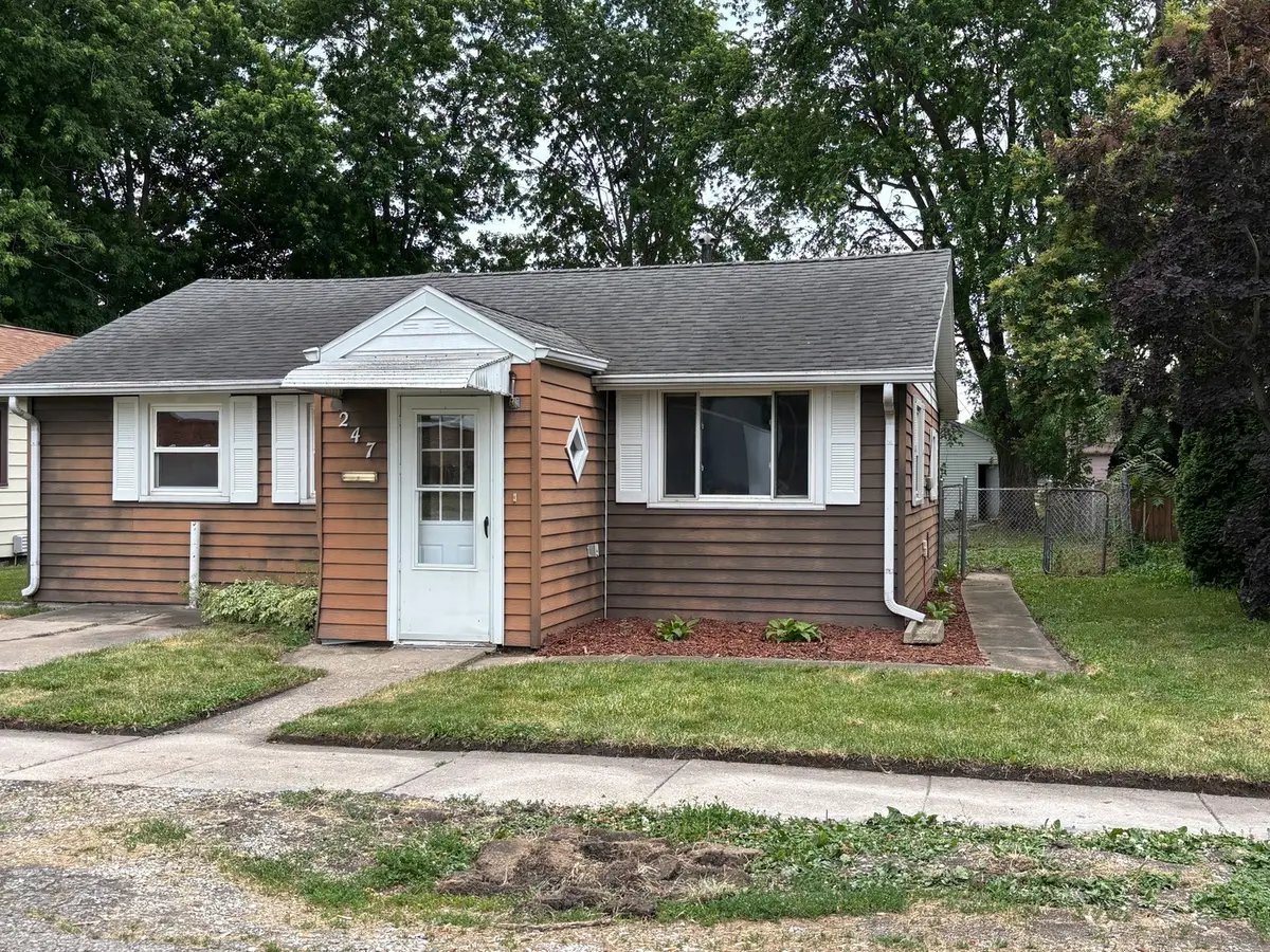 247 E Holmes Street, Paxton, IL 60957 - #1