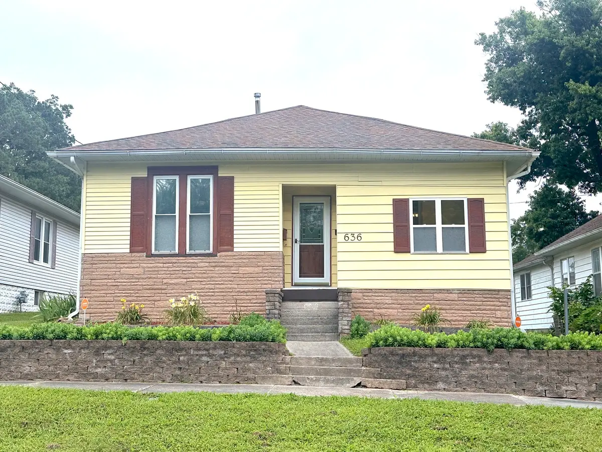 636 N 11th Street, Murphysboro, IL 62966 - #1