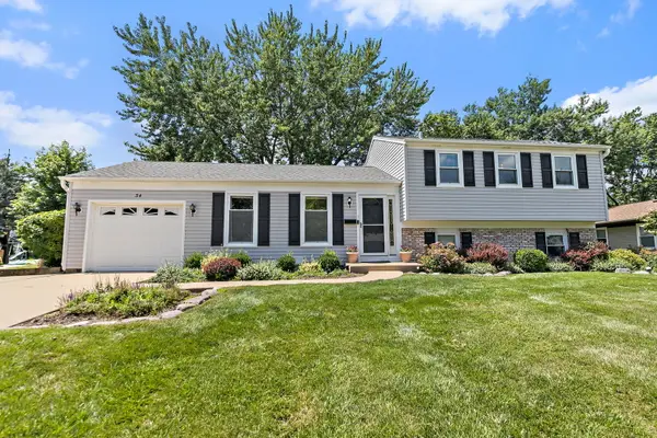 34 Paxton Lane, Schaumburg, IL 60194