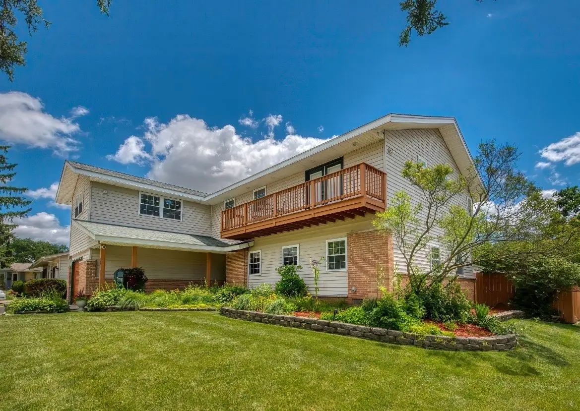 591 Sussex Court, Elk Grove Village, IL 60007 - #1