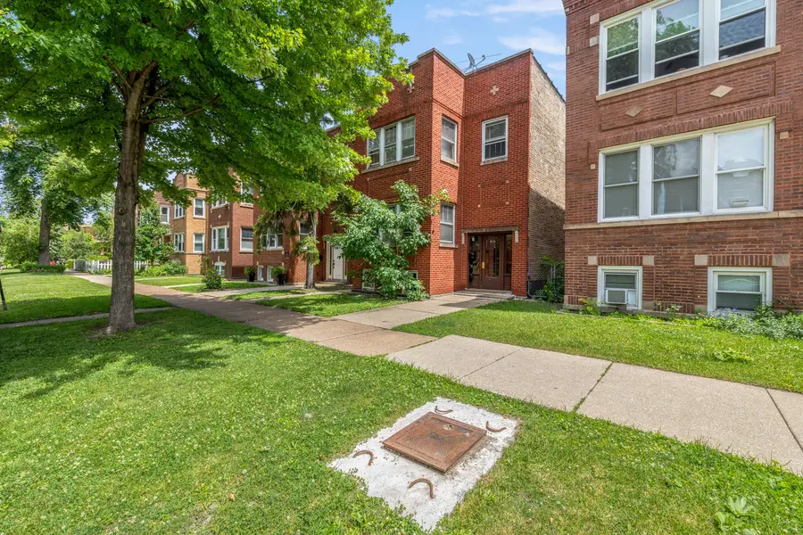 3031 N Davlin Court, Chicago, IL 60618 - #2