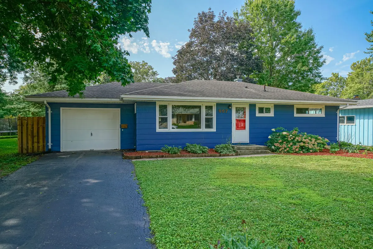 507 W 1st Street, Mount Morris, IL 61054 - #1