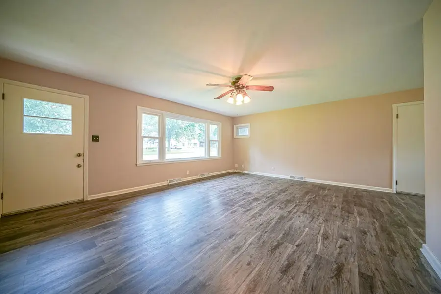 507 W 1st Street, Mount Morris, IL 61054 - #3