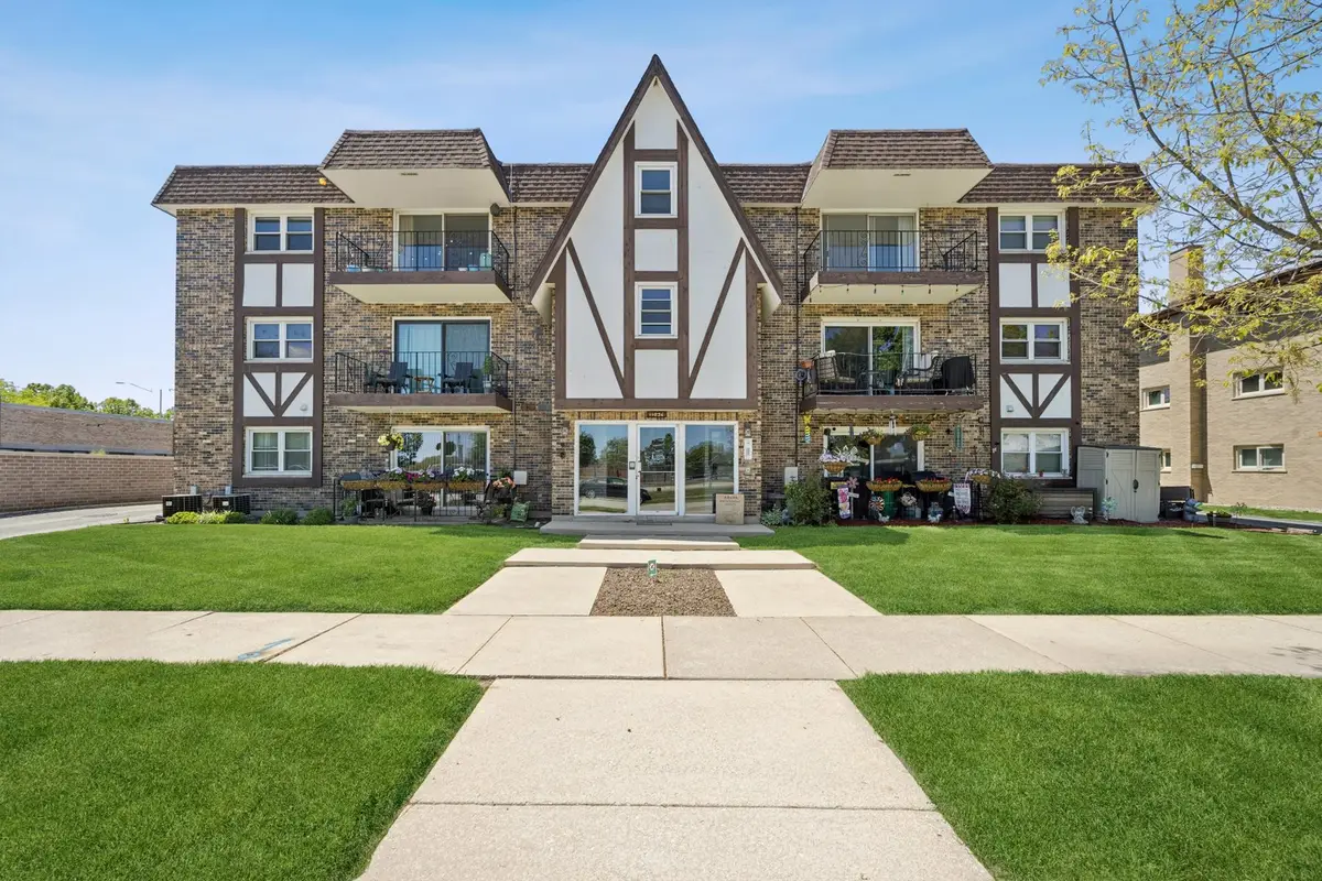 11036 S Kilpatrick Avenue #2NW, Oak Lawn, IL 60453 - #1