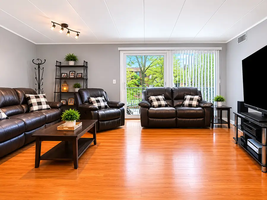 11036 S Kilpatrick Avenue #2NW, Oak Lawn, IL 60453 - #2
