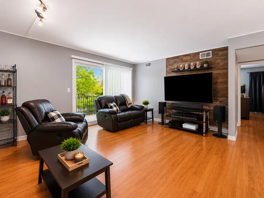 11036 S Kilpatrick Avenue #2NW, Oak Lawn, IL 60453 - #3