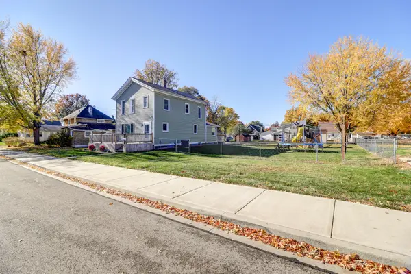 1303 Johnson Avenue, Sterling, IL 61081
