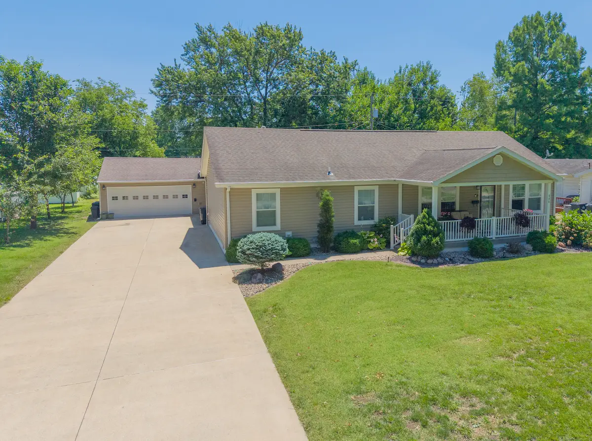 508 Indiana Avenue, Salem, IL 62881 - #1