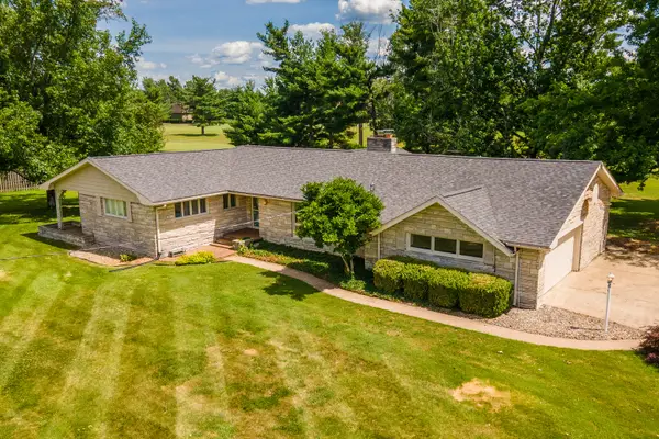 919 W Grand Ave. Street, Carterville, IL 62918