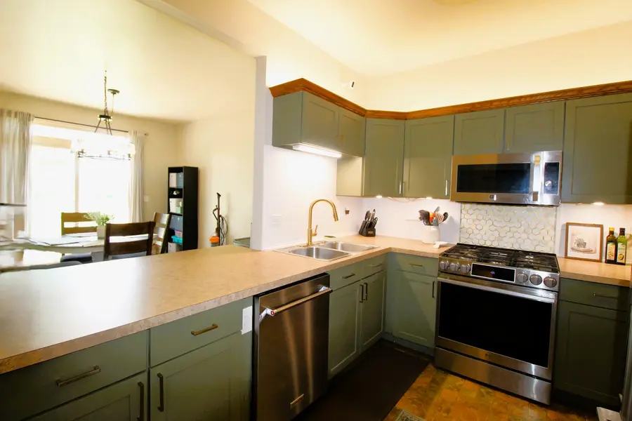 5411 Cobblers Crossing, McHenry, IL 60050 - #2