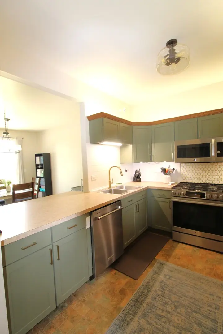 5411 Cobblers Crossing, McHenry, IL 60050 - #3