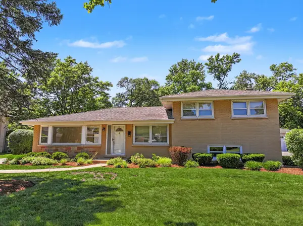 Address Withheld By Seller, Glenview, IL 60025