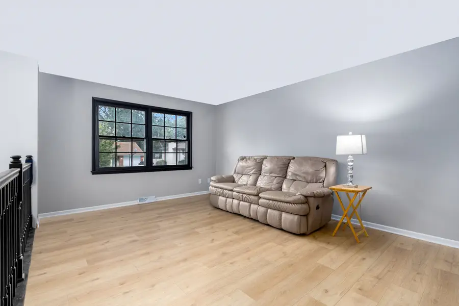 612 Westnedge Road, Joliet, IL 60435 - #2