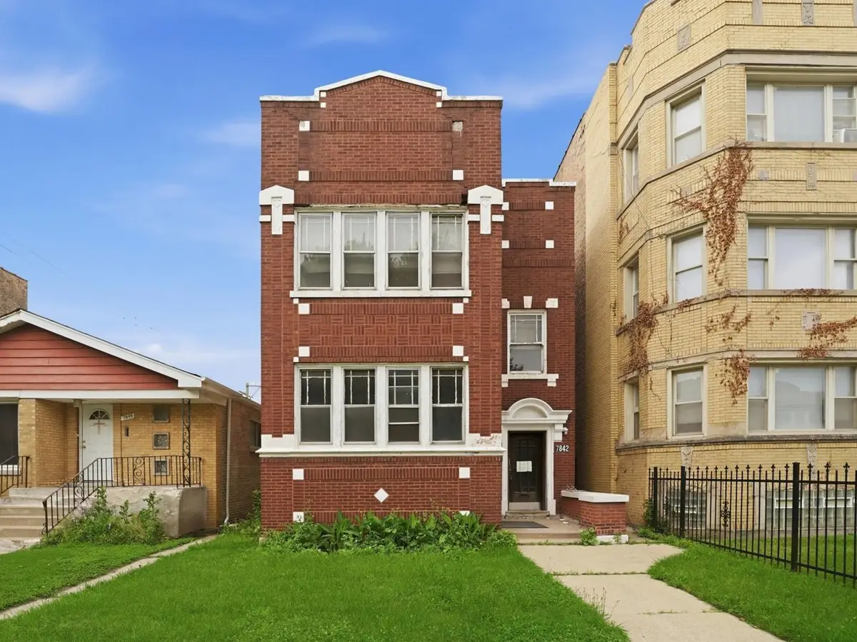 7842 S Constance Avenue, Chicago, IL 60649 - #1