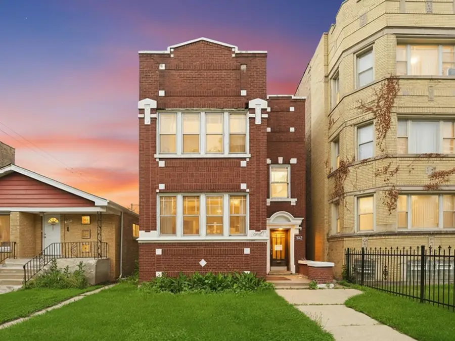 7842 S Constance Avenue, Chicago, IL 60649 - #2