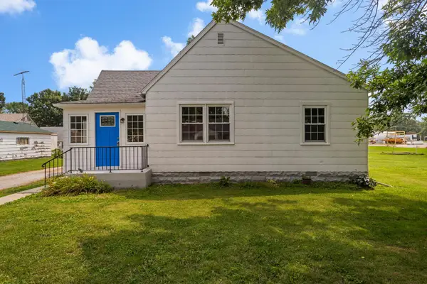 303 S Shirley Street, Newman, IL 61942