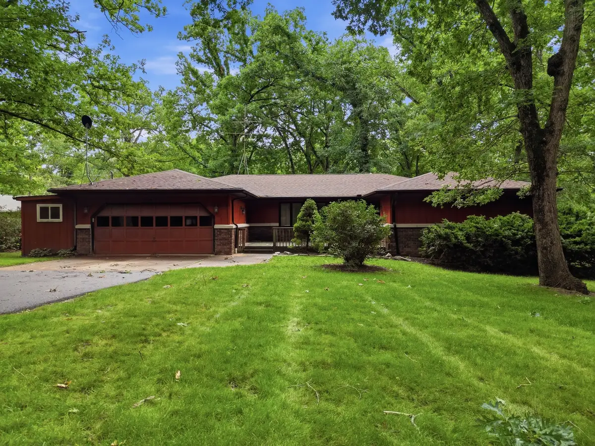 2087 Blackhawk Lane, Dixon, IL 61021 - #1