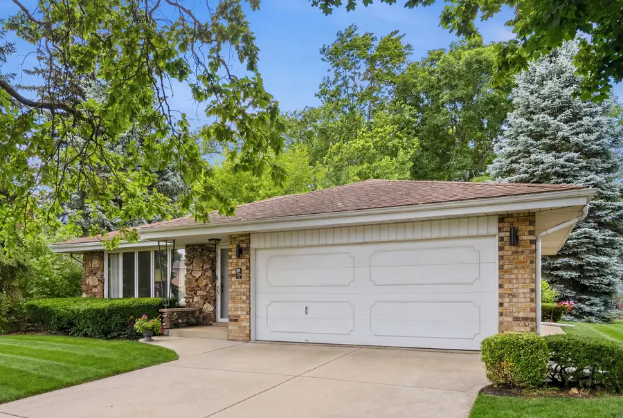 5530 Greenwood Street, Morton Grove, IL 60053 - #2