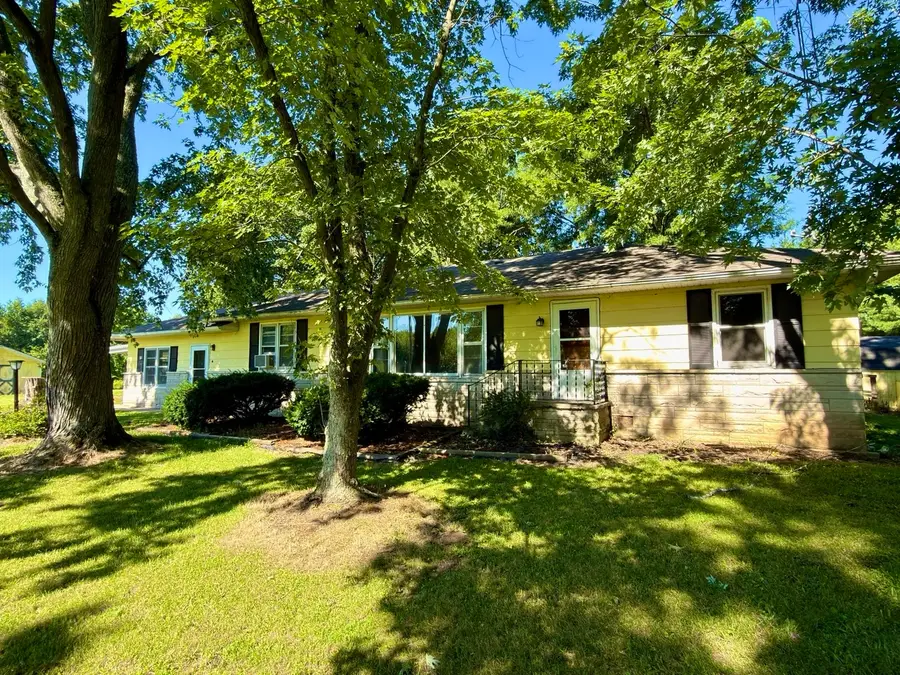 9857 Highway 45, Flora, IL 62839 - #2