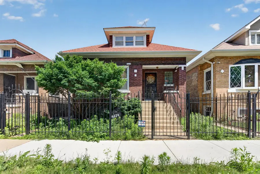 4824 W Concord Place, Chicago, IL 60639 - #2