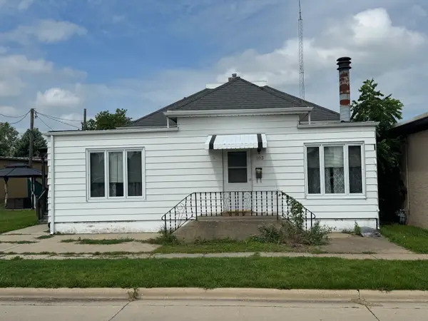 103 W Walnut Street, Oglesby, IL 61348