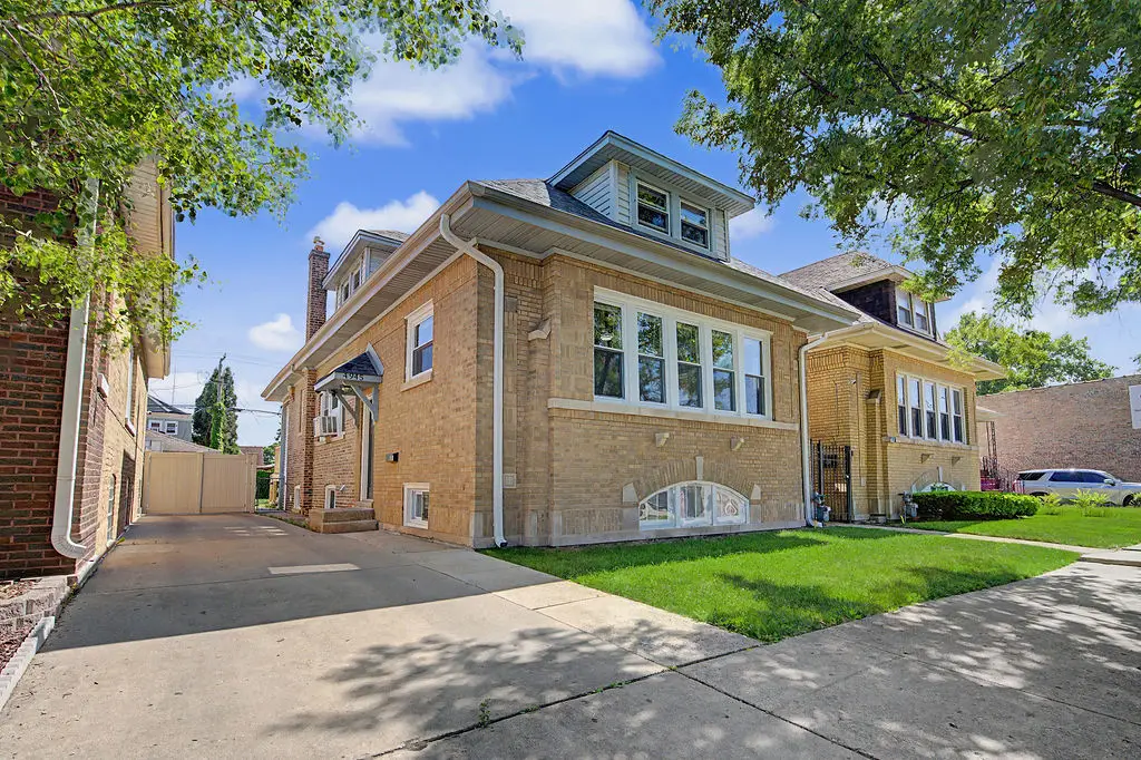 4945 W Addison Street, Chicago, IL 60641 - #1