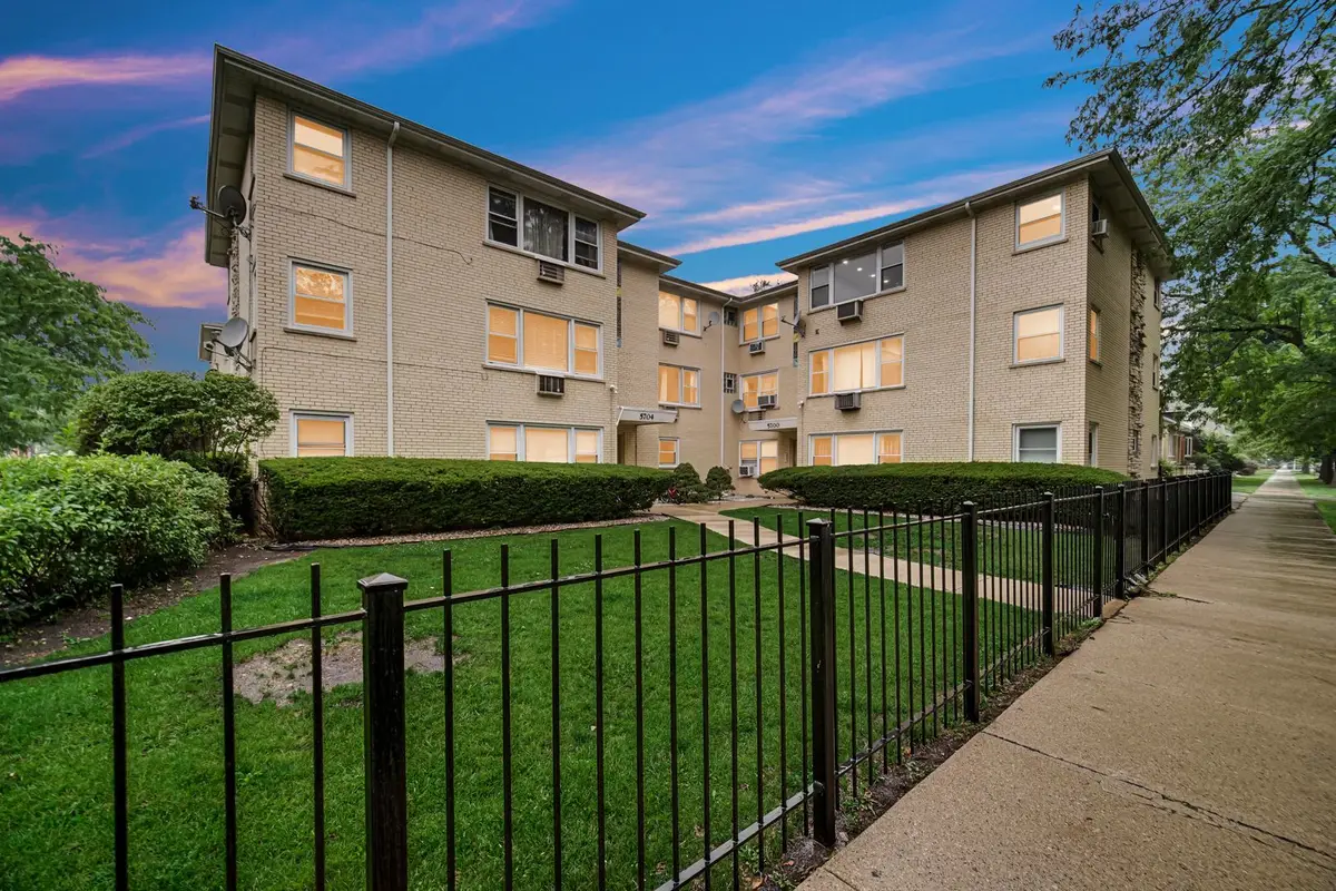 5700 W Montrose Avenue #3D, Chicago, IL 60634 - #1