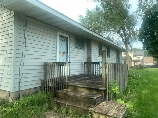 103 E 5th Street, Waynesville, IL 61778 - #3