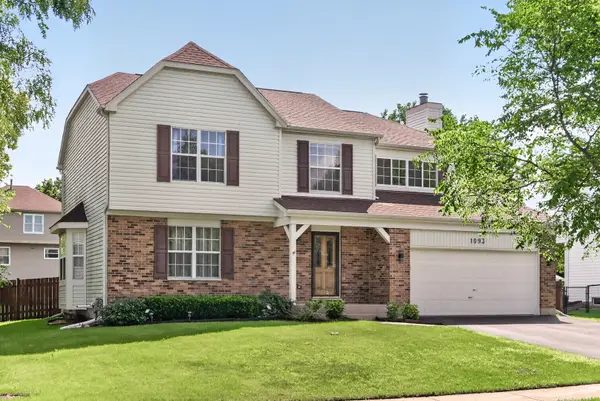 1093 Brighton Drive, Carol Stream, IL 60188