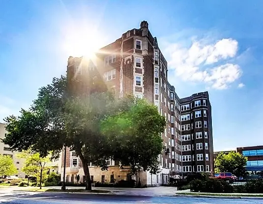 6334 N Sheridan Road #2C, Chicago, IL 60660 - #1