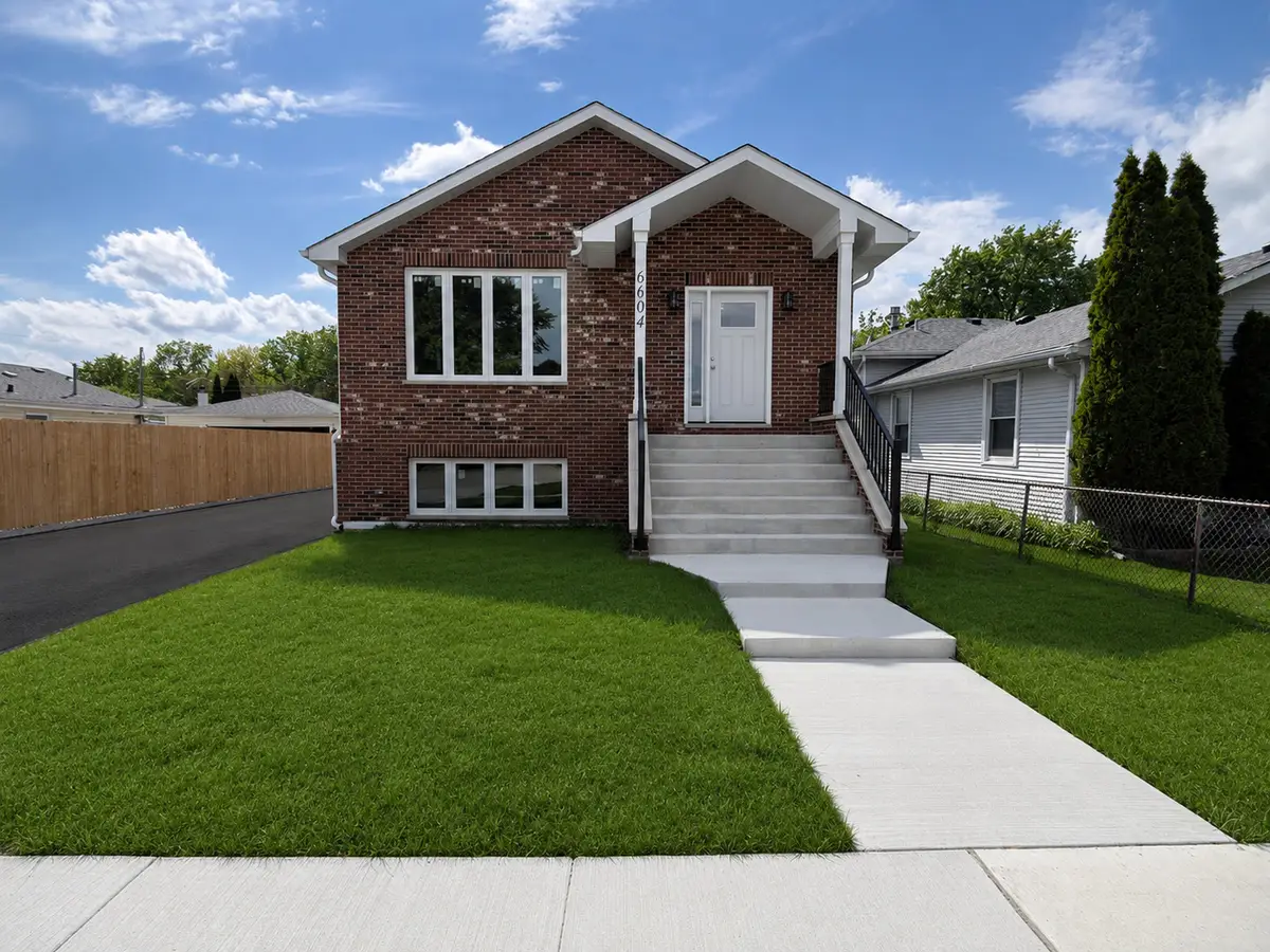 6604 Chester Avenue, Hodgkins, IL 60525 - #1