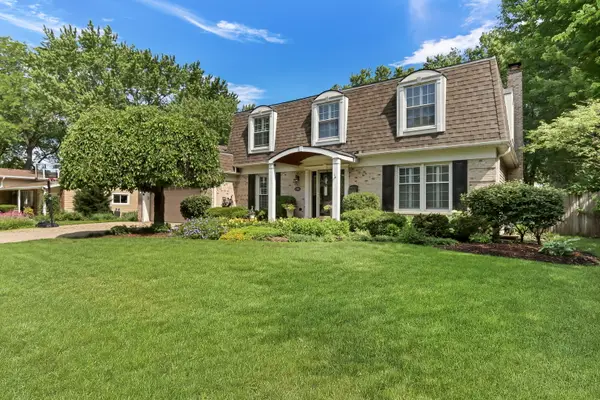 710 Fairlawn Avenue, Libertyville, IL 60048