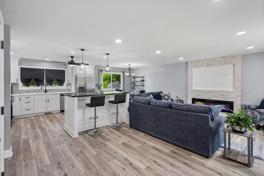 19049 Jonathan Lane, Homewood, IL 60430 - #2