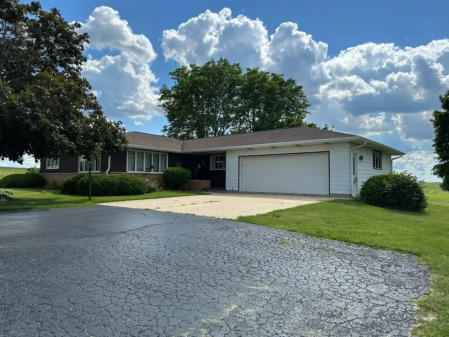 4430 Il Rte 26 N, Freeport, IL 61032 - #2