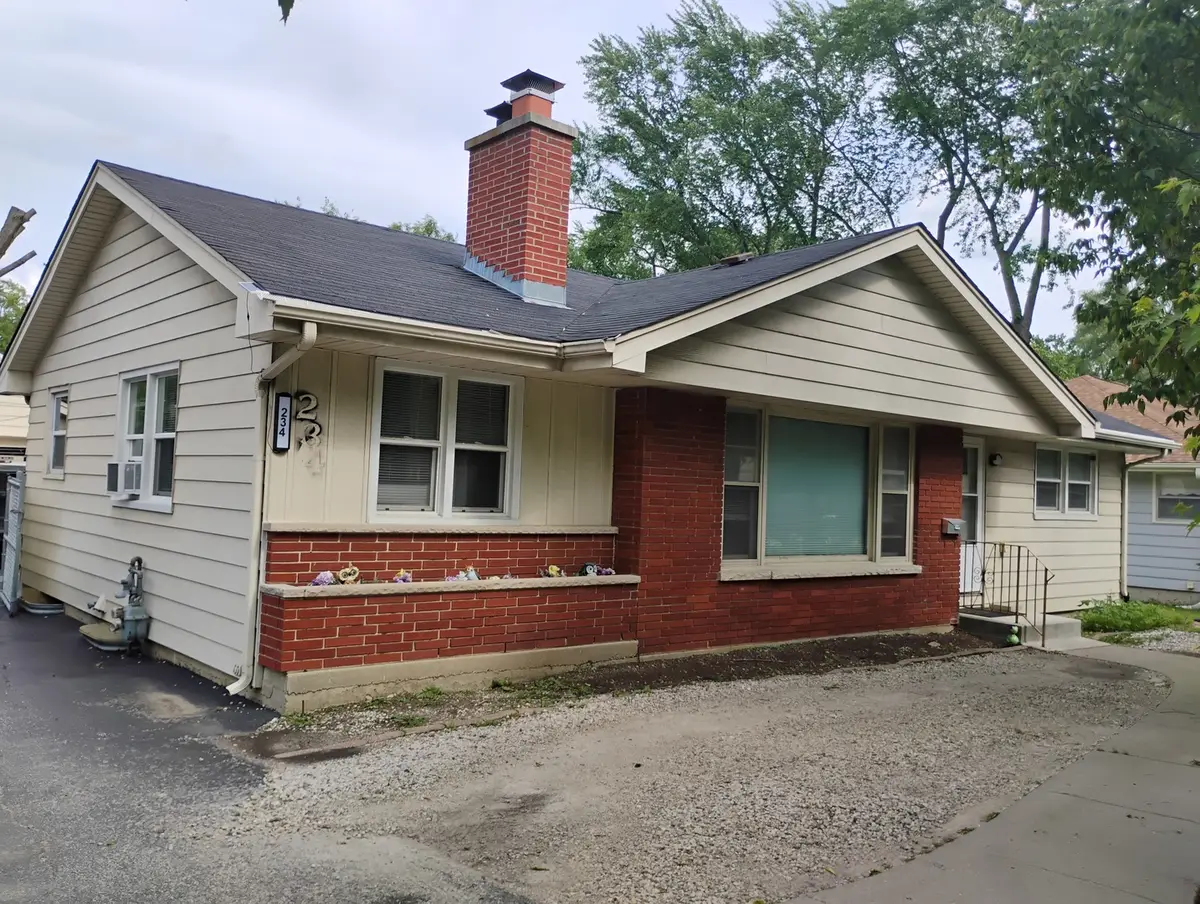234 N Butterfield Road, Libertyville, IL 60048 - #1