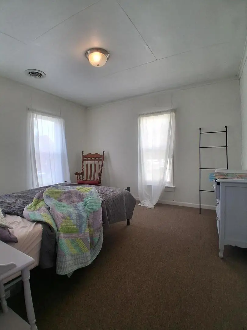 2736 5 1/2 Avenue, Rock Island, IL 61201 - #3