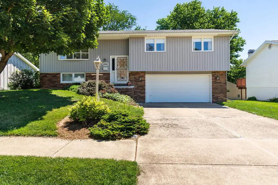 6906 N Rockvale Drive, Peoria, IL 61614 - #2