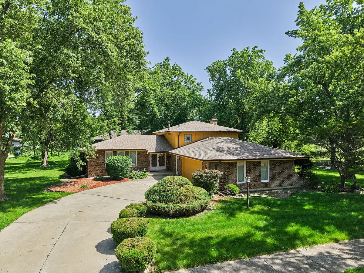 385 E 162nd Street, Harvey, IL 60426 - #1