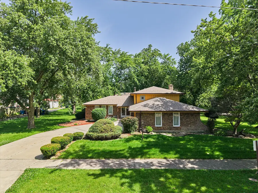 385 E 162nd Street, Harvey, IL 60426 - #3