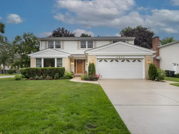 3066 Knollwood Lane, Glenview, IL 60025