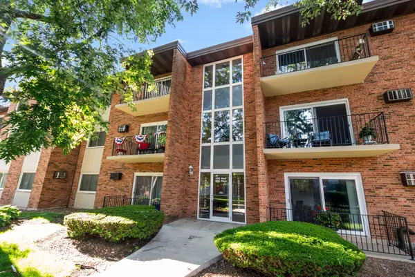 4113 W 97th Place #303, Oak Lawn, IL 60453